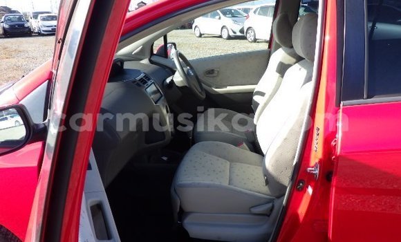 Tenga Tsaru Toyota Vitz Tsvuku Mota in Beitbridge in Matabeleland South Tenga Tsaru Toyota Vitz Tsvuku Mota in Beitbridge in Matabeleland South