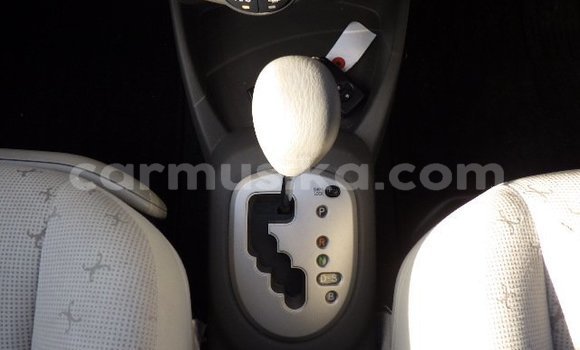 Tenga Tsaru Toyota Vitz Tsvuku Mota in Beitbridge in Matabeleland South Tenga Tsaru Toyota Vitz Tsvuku Mota in Beitbridge in Matabeleland South