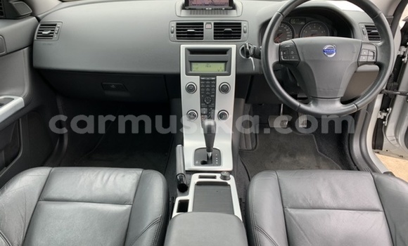 Tenga Tsaru Volvo S40 Sirivha Mota in Harare in Harare Tenga Tsaru Volvo S40 Sirivha Mota in Harare in Harare