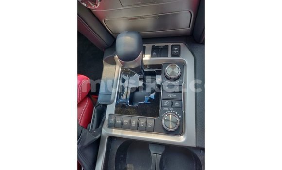 Tenga Imported Toyota Land Cruiser Nhema Mota in Import - Dubai in Harare Tenga Imported Toyota Land Cruiser Nhema Mota in Import - Dubai in Harare