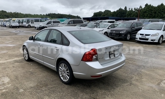 Tenga Tsaru Volvo S40 Sirivha Mota in Harare in Harare Tenga Tsaru Volvo S40 Sirivha Mota in Harare in Harare