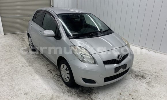 Tenga Tsaru Toyota Vitz Sirivha Mota in Beitbridge in Matabeleland South