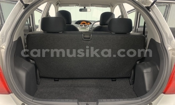 Tenga Tsaru Toyota Vitz Sirivha Mota in Beitbridge in Matabeleland South Tenga Tsaru Toyota Vitz Sirivha Mota in Beitbridge in Matabeleland South