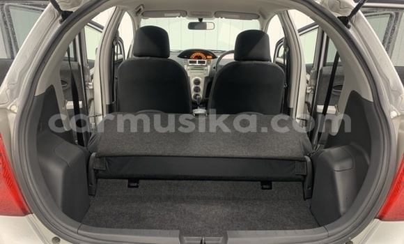 Tenga Tsaru Toyota Vitz Sirivha Mota in Beitbridge in Matabeleland South Tenga Tsaru Toyota Vitz Sirivha Mota in Beitbridge in Matabeleland South