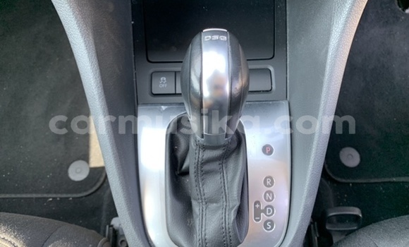 Buy Used Volkswagen Golf White Car in Beitbridge in Matabeleland South Buy Used Volkswagen Golf White Car in Beitbridge in Matabeleland South