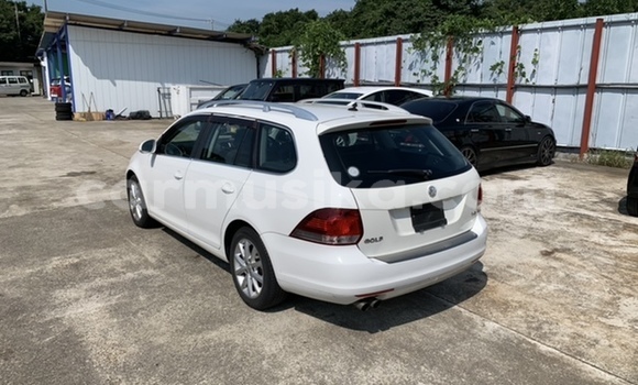 Buy Used Volkswagen Golf White Car in Beitbridge in Matabeleland South Buy Used Volkswagen Golf White Car in Beitbridge in Matabeleland South