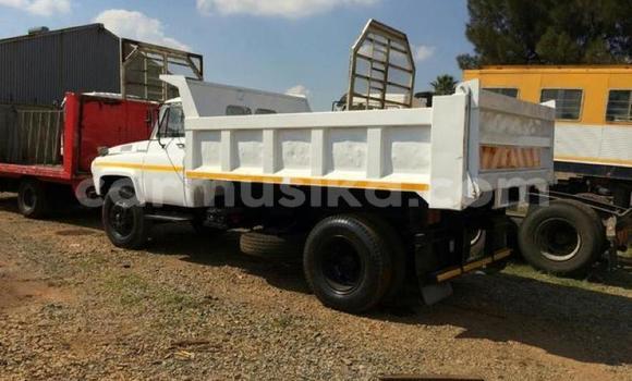 Acheter Occasion Utilitaire Toyota DA Blanc à Beitbridge, Matabeleland South Acheter Occasion Utilitaire Toyota DA Blanc à Beitbridge, Matabeleland South