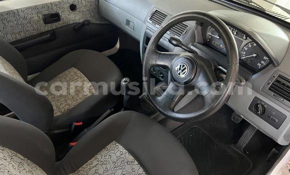 Nunua Ilio tumika Volkswagen Golf Nyeupe Gari ndani ya Beitbridge nchini Matabeleland Kusini Nunua Ilio tumika Volkswagen Golf Nyeupe Gari ndani ya Beitbridge nchini Matabeleland Kusini