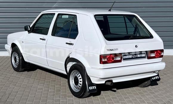 Nunua Ilio tumika Volkswagen Golf Nyeupe Gari ndani ya Beitbridge nchini Matabeleland Kusini Nunua Ilio tumika Volkswagen Golf Nyeupe Gari ndani ya Beitbridge nchini Matabeleland Kusini