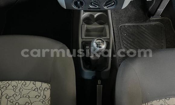 Nunua Ilio tumika Volkswagen Golf Nyeupe Gari ndani ya Beitbridge nchini Matabeleland Kusini Nunua Ilio tumika Volkswagen Golf Nyeupe Gari ndani ya Beitbridge nchini Matabeleland Kusini