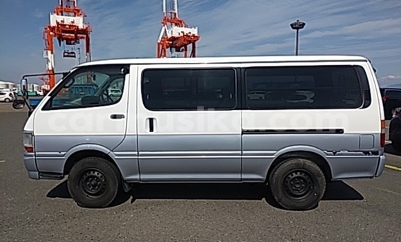 Nunua Ilio tumika Toyota Hiace Nyingine Gari ndani ya Beitbridge nchini Matabeleland Kusini Nunua Ilio tumika Toyota Hiace Nyingine Gari ndani ya Beitbridge nchini Matabeleland Kusini