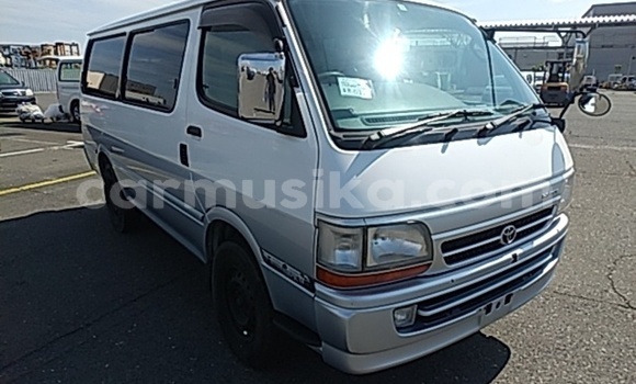 Nunua Ilio tumika Toyota Hiace Nyingine Gari ndani ya Beitbridge nchini Matabeleland Kusini Nunua Ilio tumika Toyota Hiace Nyingine Gari ndani ya Beitbridge nchini Matabeleland Kusini