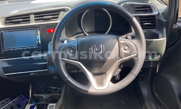 Buy Used Honda Fit Silver Car in Beitbridge in Matabeleland South Buy Used Honda Fit Silver Car in Beitbridge in Matabeleland South