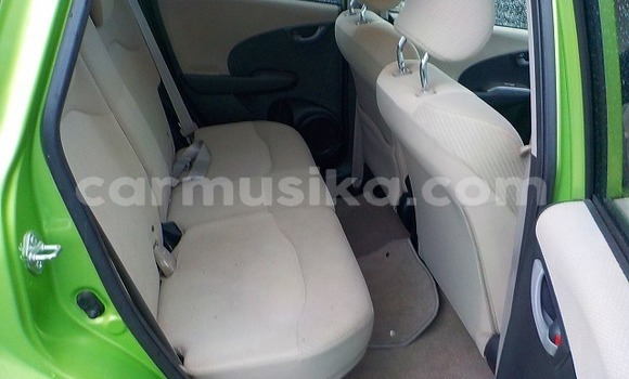 Buy Used Honda Fit Green Car in Beitbridge in Matabeleland South Buy Used Honda Fit Green Car in Beitbridge in Matabeleland South