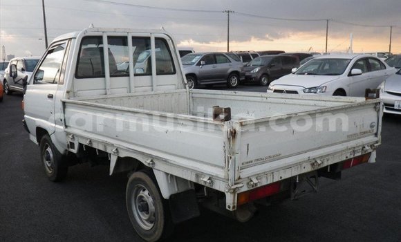 Acheter Occasion Voiture Toyota TownAce Blanc à Beitbridge, Matabeleland South Acheter Occasion Voiture Toyota TownAce Blanc à Beitbridge, Matabeleland South