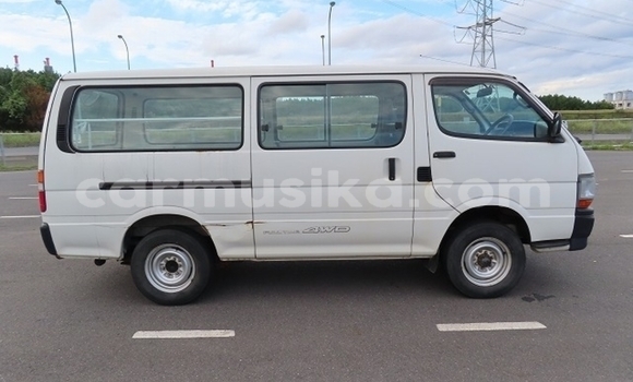 Acheter Occasion Voiture Toyota Hiace Autre à Beitbridge, Matabeleland South Acheter Occasion Voiture Toyota Hiace Autre à Beitbridge, Matabeleland South