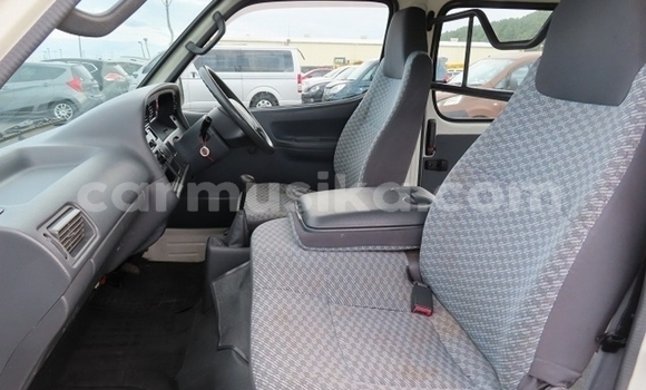 Acheter Occasion Voiture Toyota Hiace Autre à Beitbridge, Matabeleland South Acheter Occasion Voiture Toyota Hiace Autre à Beitbridge, Matabeleland South