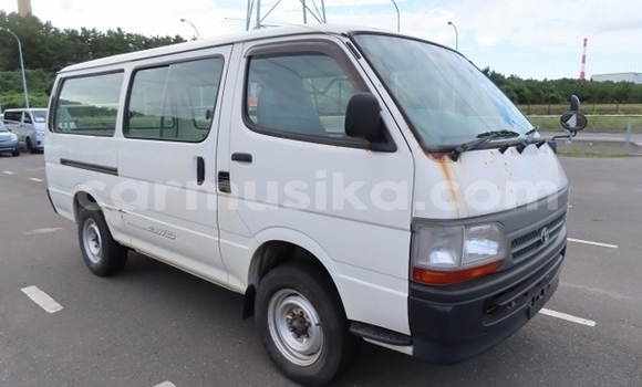 Acheter Occasion Voiture Toyota Hiace Autre à Beitbridge, Matabeleland South Acheter Occasion Voiture Toyota Hiace Autre à Beitbridge, Matabeleland South