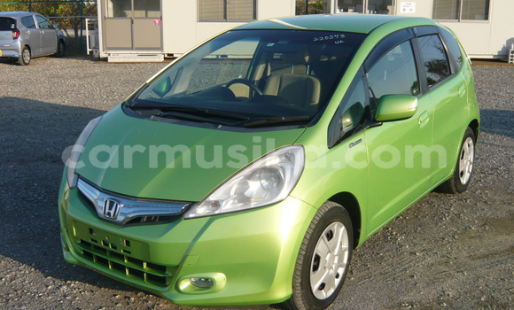 Buy Used Honda Fit Green Car in Beitbridge in Matabeleland South Buy Used Honda Fit Green Car in Beitbridge in Matabeleland South