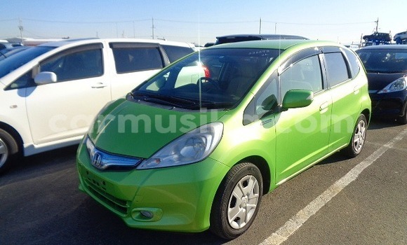 Buy Used Honda Fit Green Car in Beitbridge in Matabeleland South Buy Used Honda Fit Green Car in Beitbridge in Matabeleland South