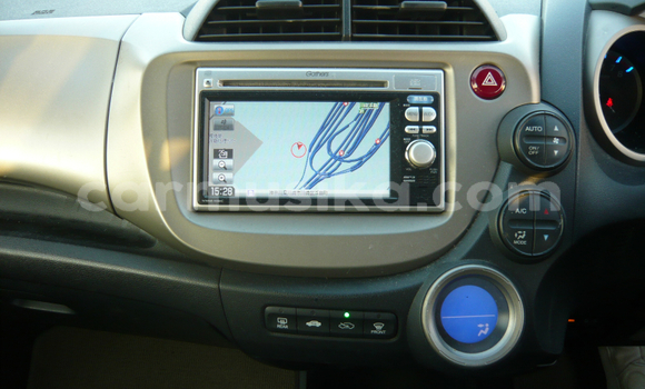 Buy Used Honda Fit Green Car in Beitbridge in Matabeleland South Buy Used Honda Fit Green Car in Beitbridge in Matabeleland South