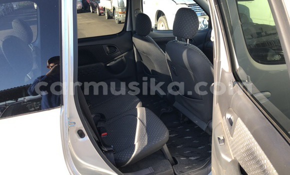 Tenga Tsaru Toyota FunCargo Sirivha Mota in Beitbridge in Matabeleland South Tenga Tsaru Toyota FunCargo Sirivha Mota in Beitbridge in Matabeleland South