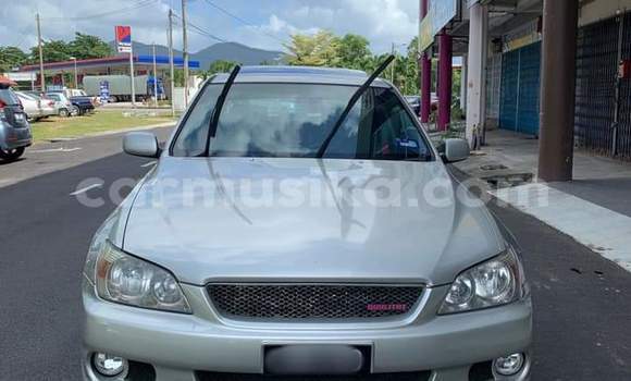 Nunua Ilio tumika Toyota Altezza Fedha Gari ndani ya Beitbridge nchini Matabeleland Kusini Nunua Ilio tumika Toyota Altezza Fedha Gari ndani ya Beitbridge nchini Matabeleland Kusini