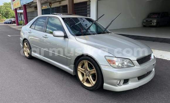 Nunua Ilio tumika Toyota Altezza Fedha Gari ndani ya Beitbridge nchini Matabeleland Kusini Nunua Ilio tumika Toyota Altezza Fedha Gari ndani ya Beitbridge nchini Matabeleland Kusini