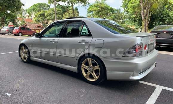 Nunua Ilio tumika Toyota Altezza Fedha Gari ndani ya Beitbridge nchini Matabeleland Kusini Nunua Ilio tumika Toyota Altezza Fedha Gari ndani ya Beitbridge nchini Matabeleland Kusini