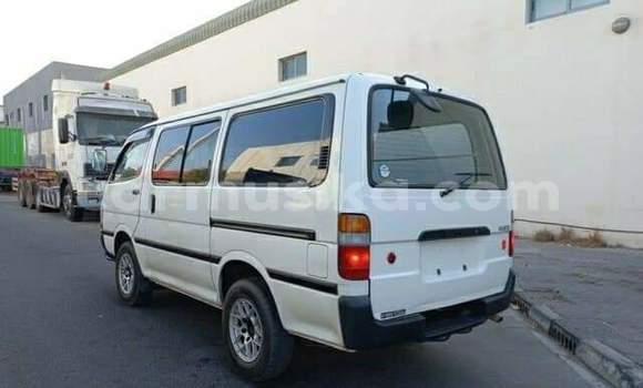 Tenga Tsaru Toyota Hiace Zvimwe Mota in Beitbridge in Matabeleland South Tenga Tsaru Toyota Hiace Zvimwe Mota in Beitbridge in Matabeleland South