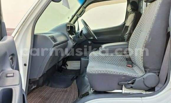 Tenga Tsaru Toyota Hiace Zvimwe Mota in Beitbridge in Matabeleland South Tenga Tsaru Toyota Hiace Zvimwe Mota in Beitbridge in Matabeleland South