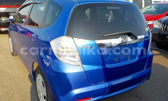 Acheter Occasion Voiture Honda Fit Bleu à Beitbridge, Matabeleland South Acheter Occasion Voiture Honda Fit Bleu à Beitbridge, Matabeleland South