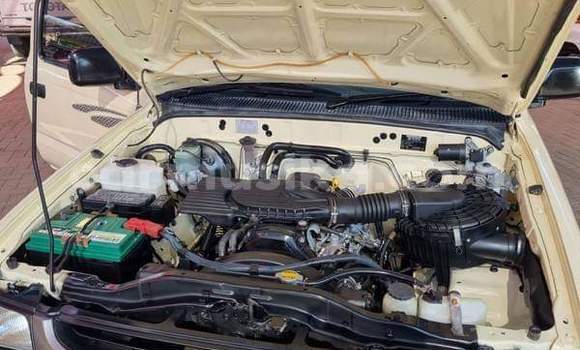 Acheter Occasion Voiture Toyota Hilux Autre à Beitbridge, Matabeleland South Acheter Occasion Voiture Toyota Hilux Autre à Beitbridge, Matabeleland South