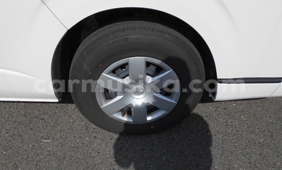 Tenga Tsaru Toyota Hiace Chena Mota in Beitbridge in Matabeleland South Tenga Tsaru Toyota Hiace Chena Mota in Beitbridge in Matabeleland South