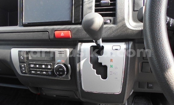 Tenga Tsaru Toyota Hiace Chena Mota in Beitbridge in Matabeleland South Tenga Tsaru Toyota Hiace Chena Mota in Beitbridge in Matabeleland South