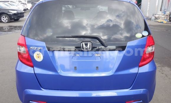 Nunua Ilio tumika Honda Fit Bluu Gari ndani ya Beitbridge nchini Matabeleland Kusini Nunua Ilio tumika Honda Fit Bluu Gari ndani ya Beitbridge nchini Matabeleland Kusini