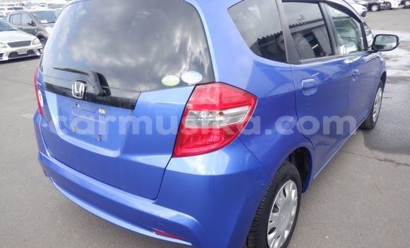 Nunua Ilio tumika Honda Fit Bluu Gari ndani ya Beitbridge nchini Matabeleland Kusini Nunua Ilio tumika Honda Fit Bluu Gari ndani ya Beitbridge nchini Matabeleland Kusini