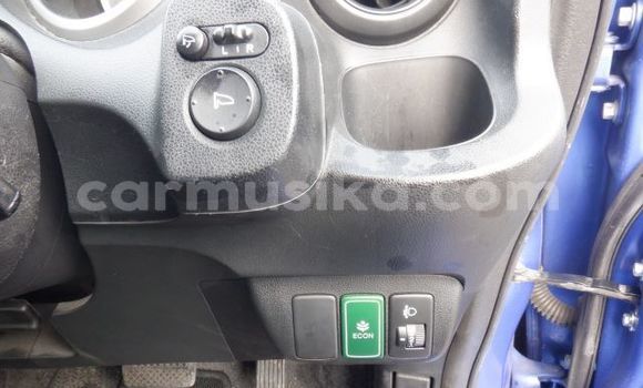 Nunua Ilio tumika Honda Fit Bluu Gari ndani ya Beitbridge nchini Matabeleland Kusini Nunua Ilio tumika Honda Fit Bluu Gari ndani ya Beitbridge nchini Matabeleland Kusini