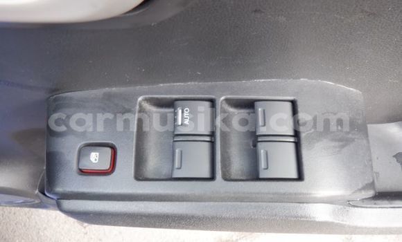 Nunua Ilio tumika Honda Fit Bluu Gari ndani ya Beitbridge nchini Matabeleland Kusini Nunua Ilio tumika Honda Fit Bluu Gari ndani ya Beitbridge nchini Matabeleland Kusini