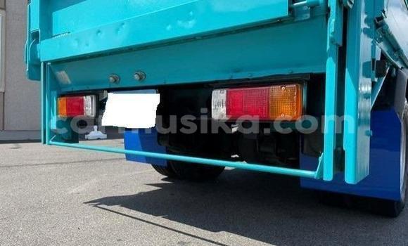 Buy Used Toyota Dyna Blue Truck in Beitbridge in Matabeleland South Buy Used Toyota Dyna Blue Truck in Beitbridge in Matabeleland South