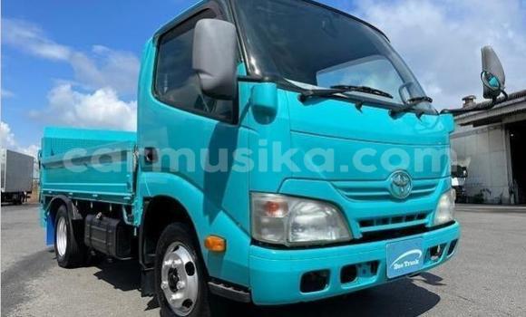Buy Used Toyota Dyna Blue Truck in Beitbridge in Matabeleland South Buy Used Toyota Dyna Blue Truck in Beitbridge in Matabeleland South