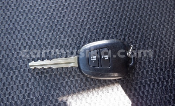 Nunua Ilio tumika Toyota Hiace Fedha Gari ndani ya Beitbridge nchini Matabeleland Kusini Nunua Ilio tumika Toyota Hiace Fedha Gari ndani ya Beitbridge nchini Matabeleland Kusini