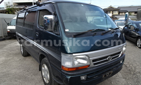 Tenga Tsaru Toyota Hiace Zvimwe Mota in Beitbridge in Matabeleland South