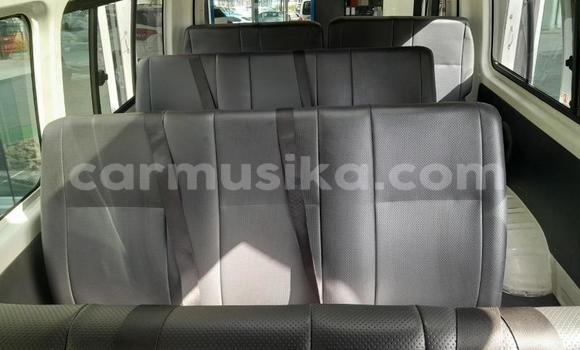 Buy Used Toyota Hiace White Car in Beitbridge in Matabeleland South Buy Used Toyota Hiace White Car in Beitbridge in Matabeleland South