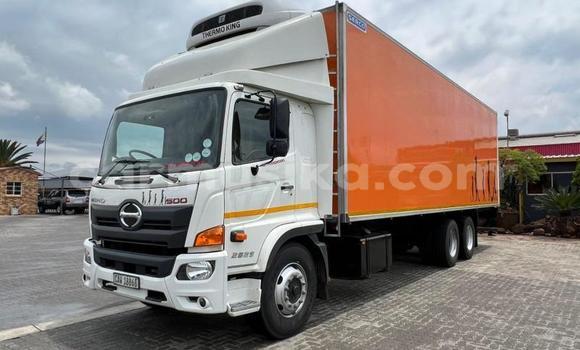 Buy Used Hino Ranger White Truck in Beitbridge in Matabeleland South