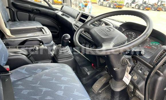 Buy Used Hino Ranger White Truck in Beitbridge in Matabeleland South Buy Used Hino Ranger White Truck in Beitbridge in Matabeleland South