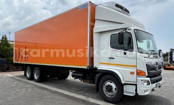 Buy Used Hino Ranger White Truck in Beitbridge in Matabeleland South Buy Used Hino Ranger White Truck in Beitbridge in Matabeleland South