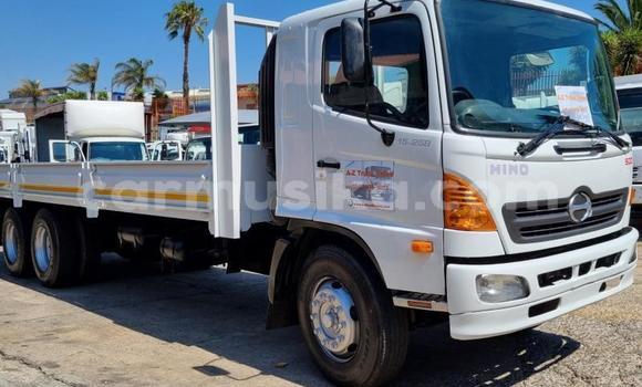 Nunua Ilio tumika Hino Ranger Nyeupe Lori ndani ya Beitbridge nchini Matabeleland Kusini Nunua Ilio tumika Hino Ranger Nyeupe Lori ndani ya Beitbridge nchini Matabeleland Kusini