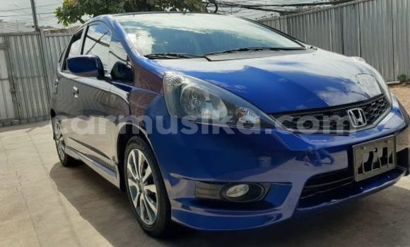 Nunua Ilio tumika Honda Fit Bluu Gari ndani ya Beitbridge nchini Matabeleland Kusini