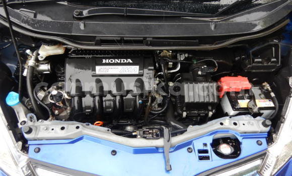 Buy Used Honda Fit Blue Car in Beitbridge in Matabeleland South Buy Used Honda Fit Blue Car in Beitbridge in Matabeleland South